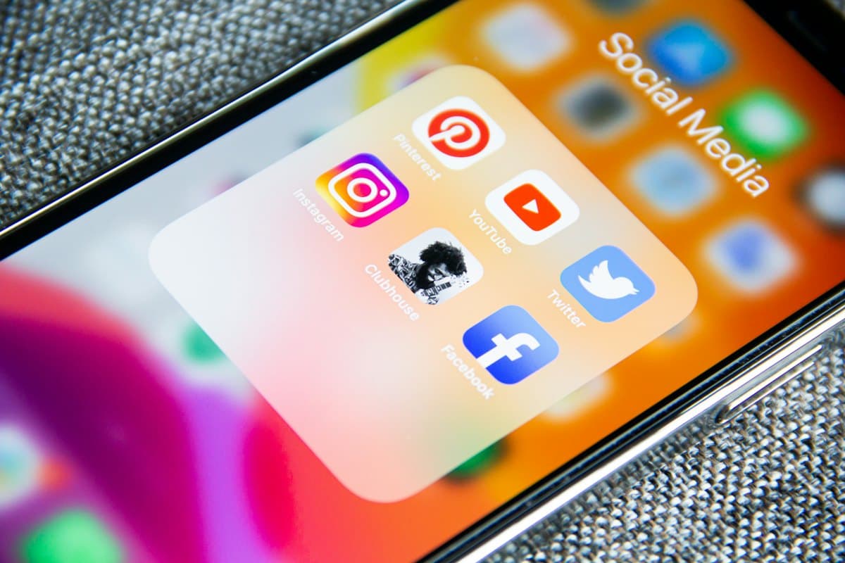 How I Manage Social Media for Brands in 2026